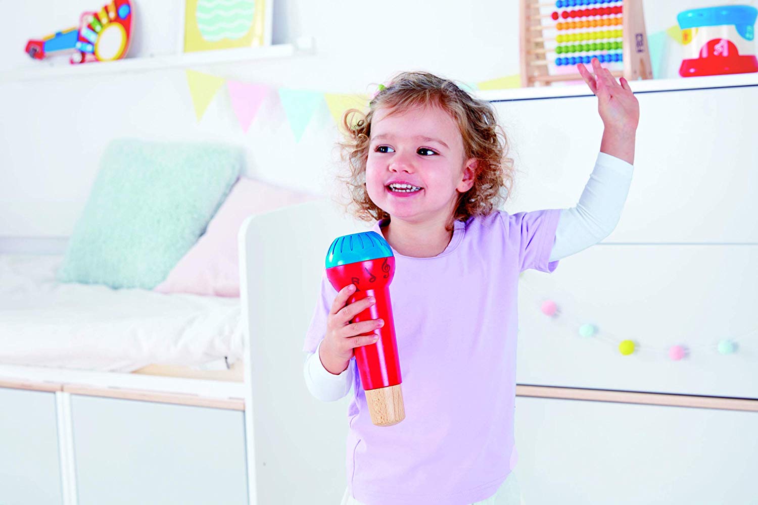 Hape Mighty Echo Microphone BatteryFree Voice Amplifying Microphone