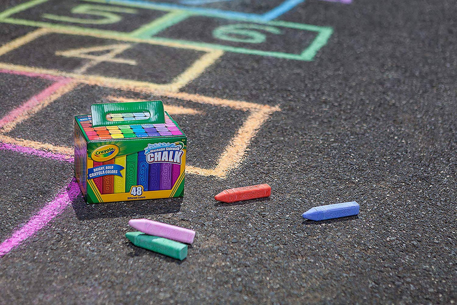 Crayola Box of 48 Sidewalk Washable Anti-Roll Bright Coloured Chalks CHALK 