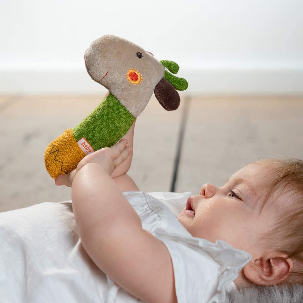 Fehn 059120 Giraffe Grip Toy for Rattling, Squeaking, Feeling, Playing with Cuddly Soft Fabric