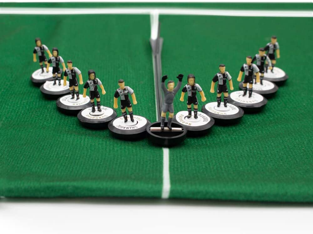 Equipe Subbuteo Echelle 00 Juventus Turin - Maillot Spécial Aux Couleurs Du Club - Rare