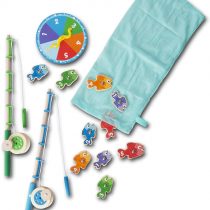 Melissa & Doug Catch & Count Fishing Game | Games | Wooden Toy | 3+ | Gift for Boy or Girl