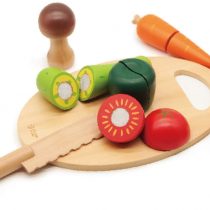 Classic World - Wooden Role Play Vegetable Cutting Set with 7 Vegetables